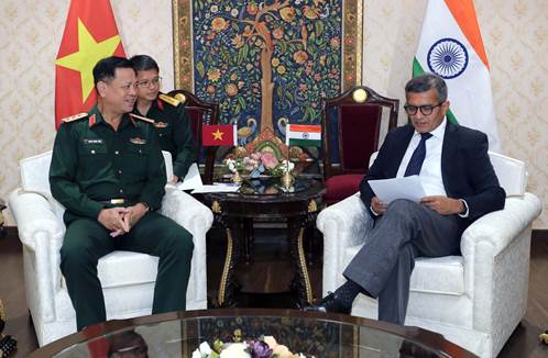Defence Secretary Meets Vietnam’s Deputy Minister of National Defence on the sidelines of BRICS Summit